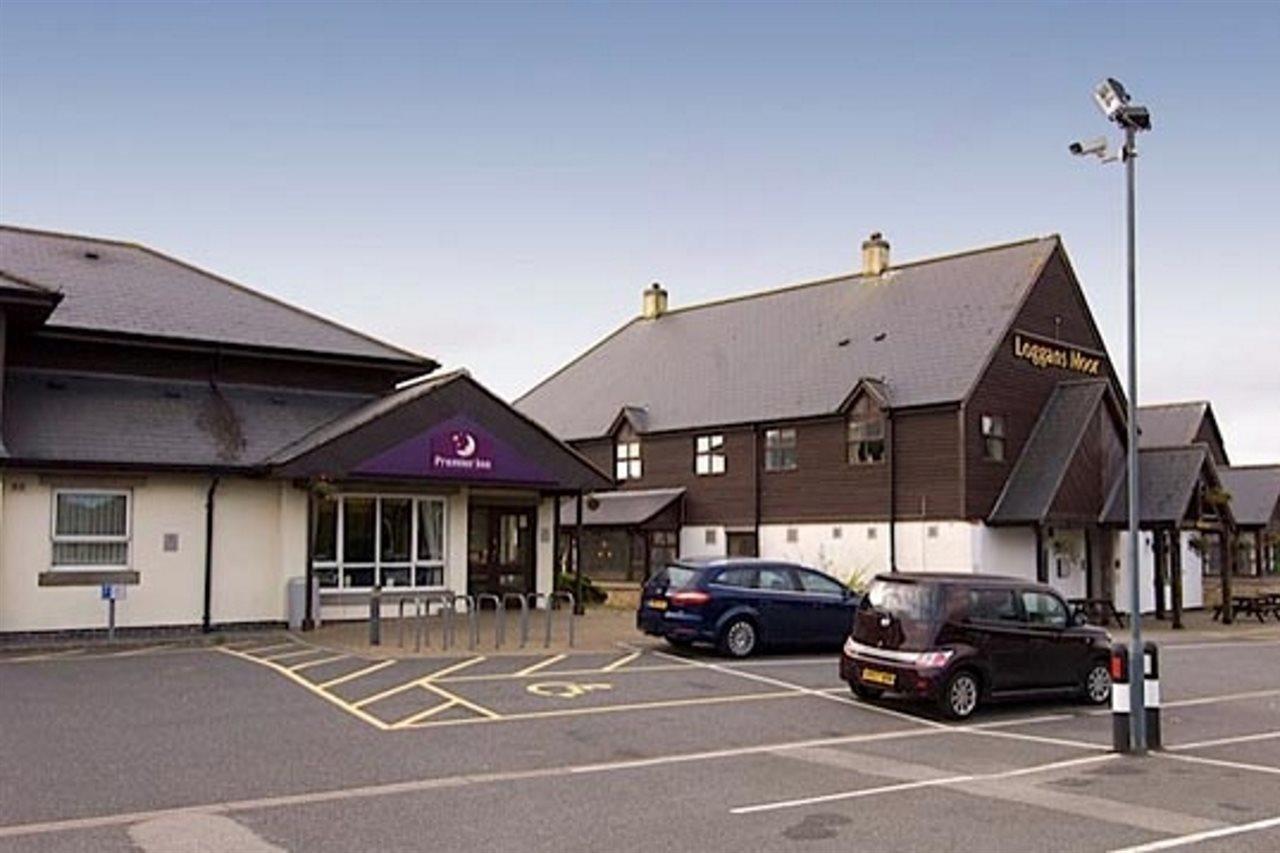 Premier Inn ヘイル エクステリア 写真